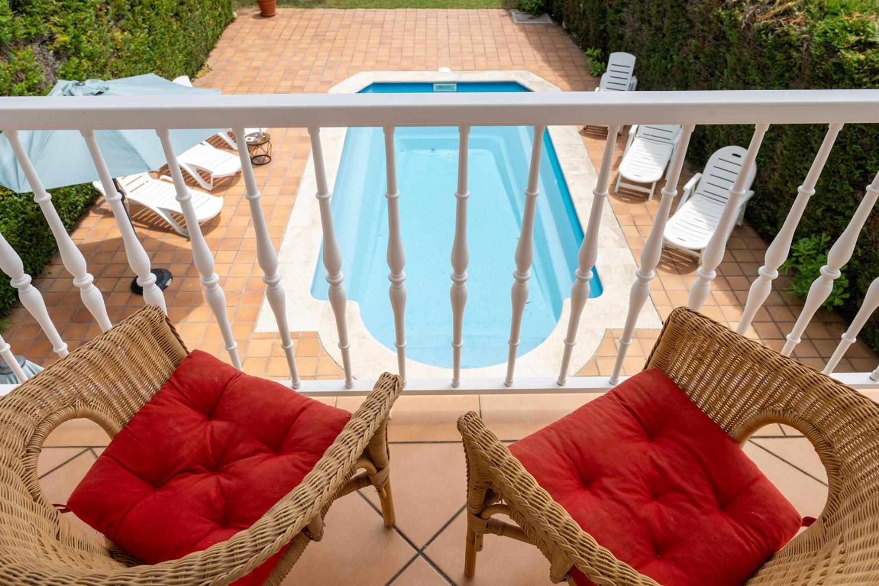 Major Beach And Lake Pontevedra Exterior foto