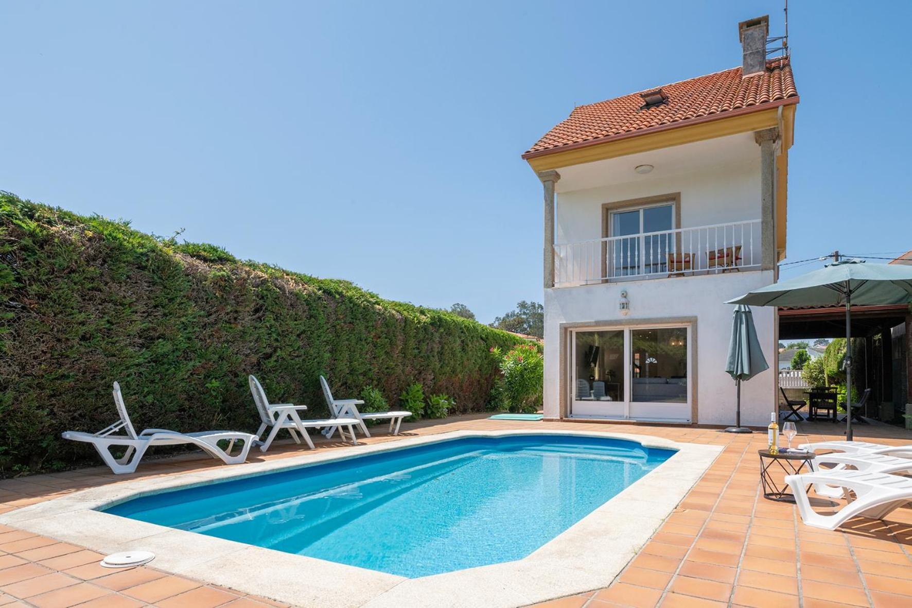 Major Beach And Lake Pontevedra Exterior foto